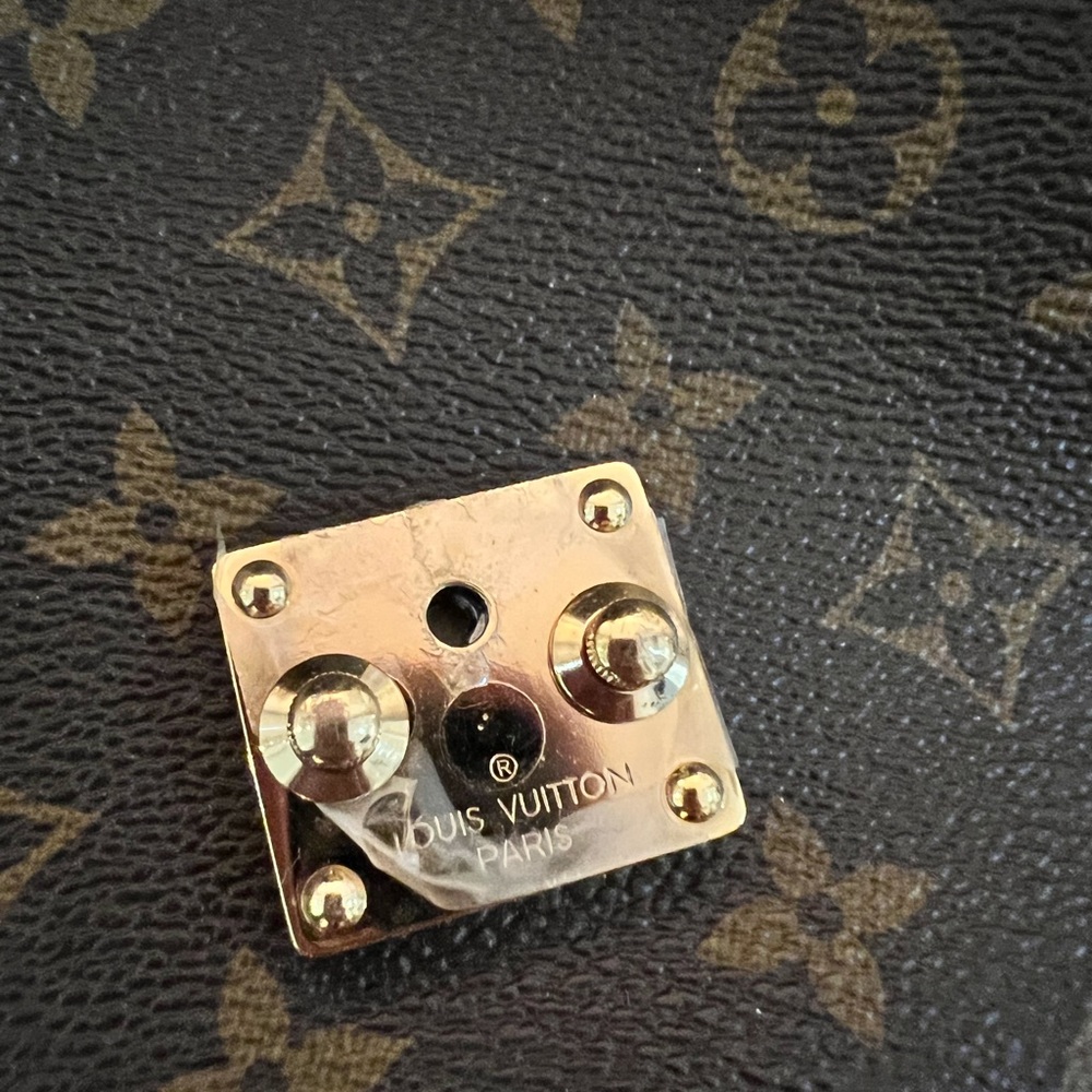 Louis Vuitton Pochette Métis - Picture 2 of 6